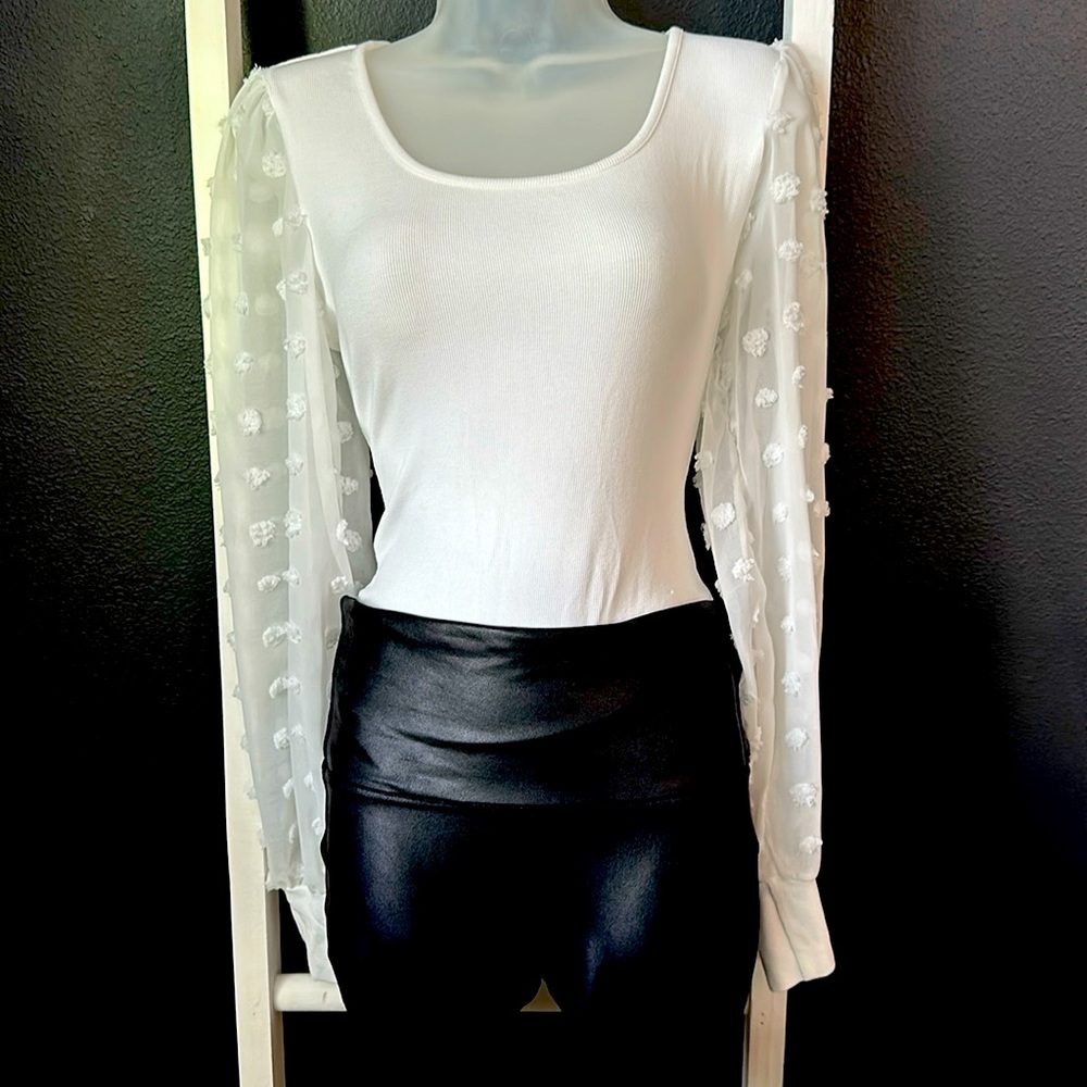 Women's Puff Sleeve Black Bodysuit Scoop Neck Short Sleeve Body suit